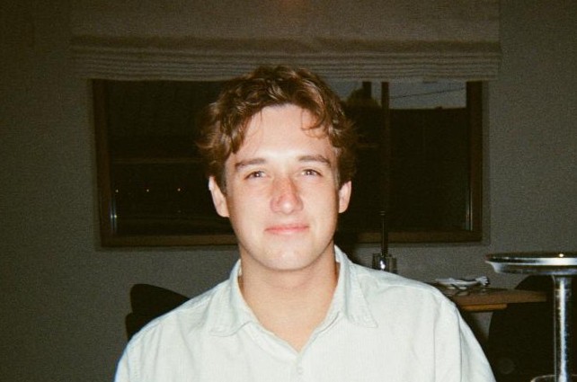 Zachary Hoffman headshot